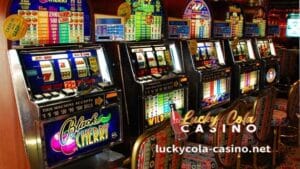 Bago ang mga digital slot cabinet o online na paglalaro, ang pagtutugma ng simbolo ay ang tanging paraan upang manalo sa mga makinang slot machine.